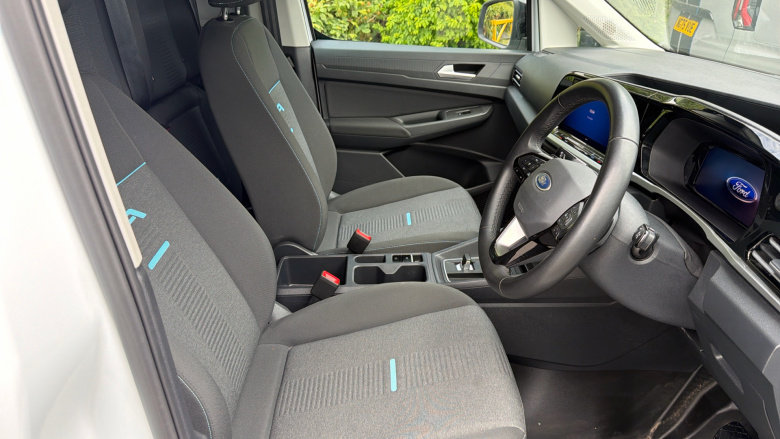 Ford Transit Connect 250 L2 Petrol 1.5 EcoBoost PHEV 150 Active FlexCab Van Auto